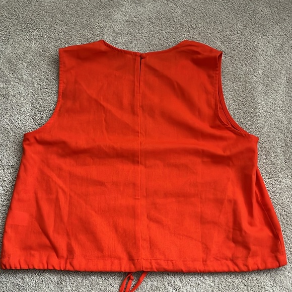 Double Zero Red Top - Picture 4 of 5